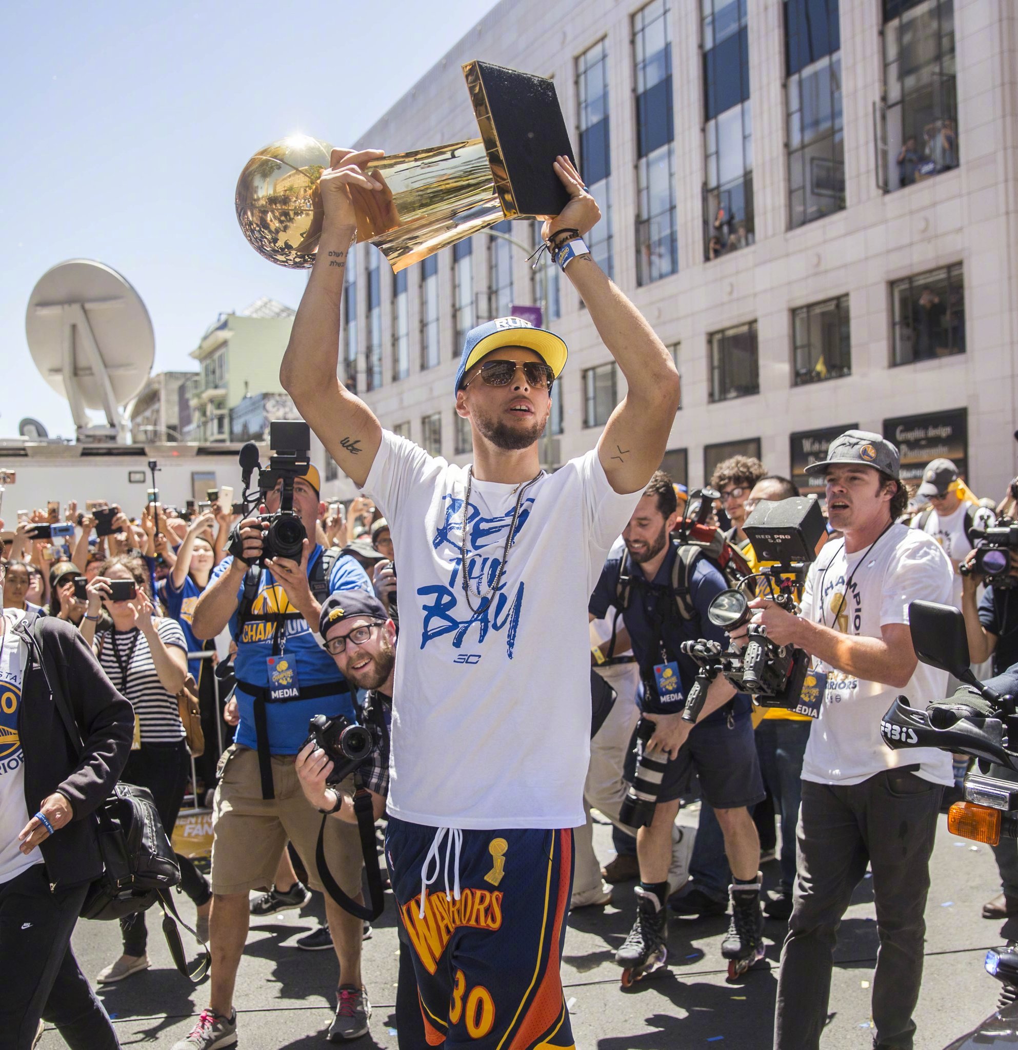 的创意条款 的创意条款